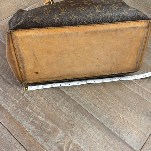 Louis Vuitton Authentic Cabas Mezzo tote - Picture 5 of 17